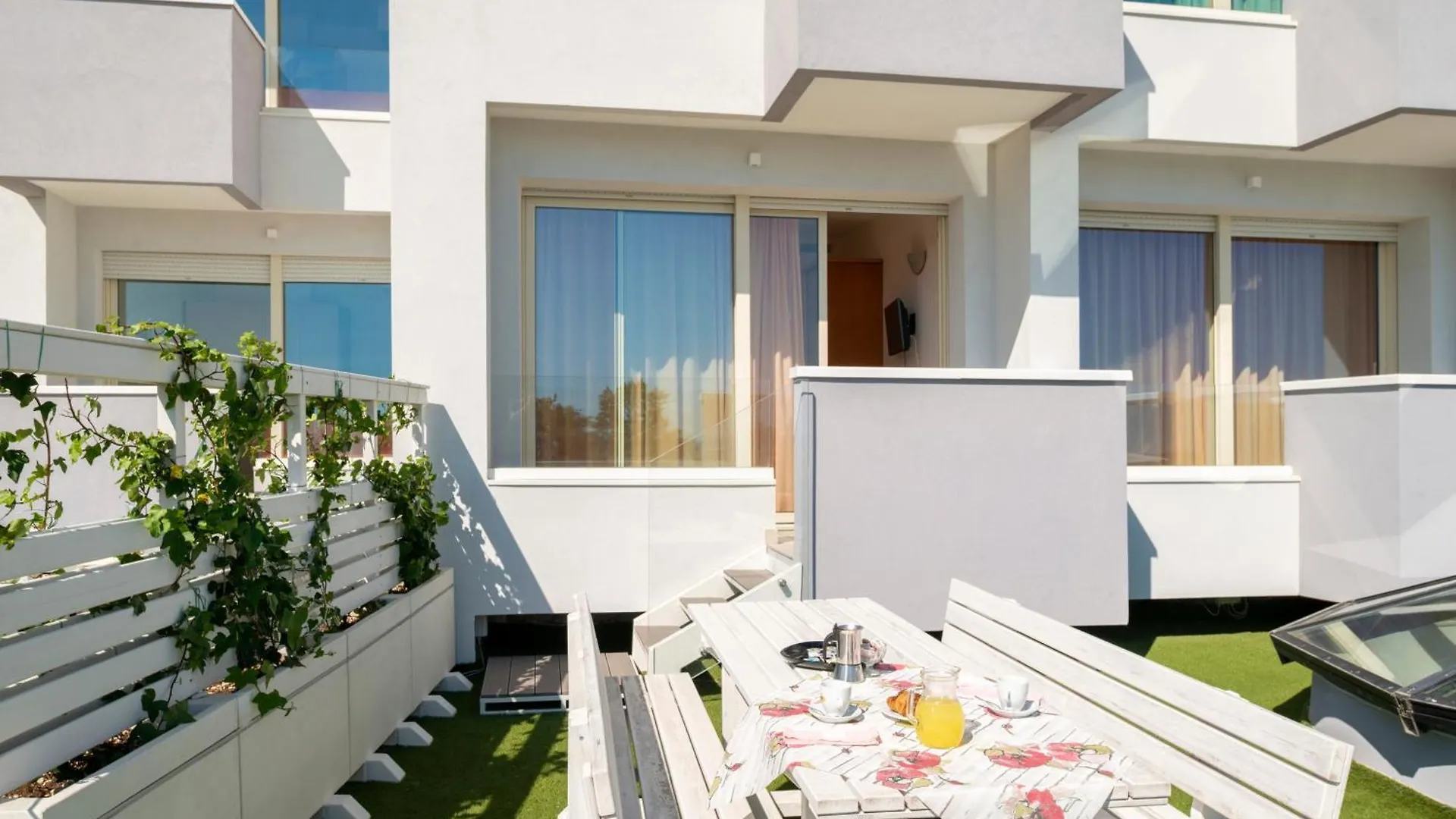 *** Aparthotel Hotel Residence Imperial Misano Adriatico Italy